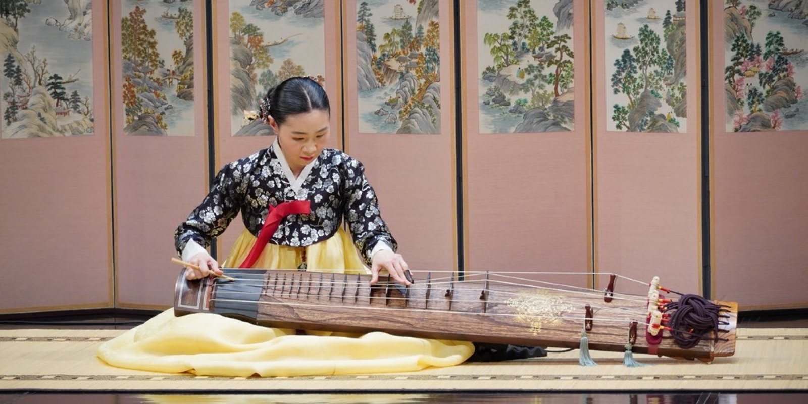 民族音楽院 韓国伝統楽器 コムンゴ 教室 LESSSON(レッソン)